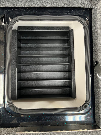 NPDBC0015 2025 BASS CAT CARACAL STS COMPARTMENT ONE TACKLE TRAY