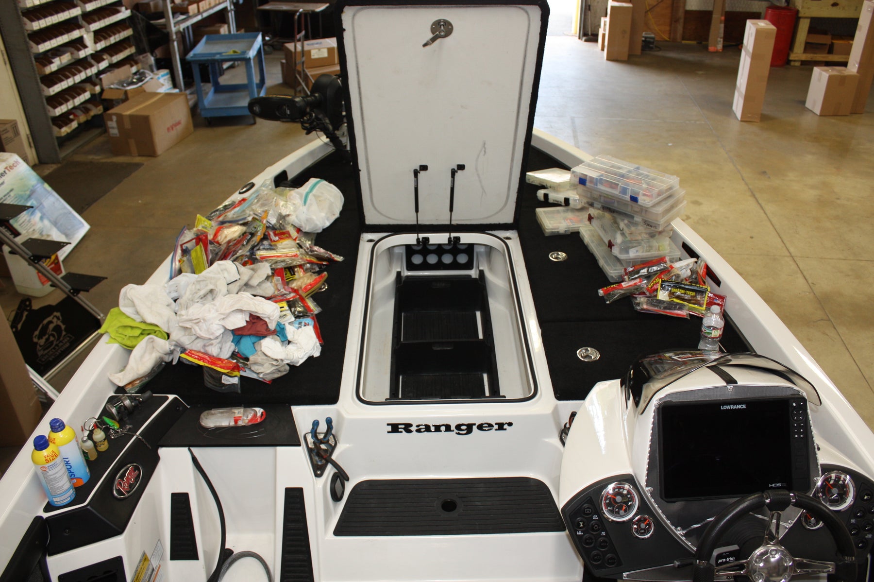 NPDRANG0021 2019 Ranger® Z519 / Z518 CENTER COMPARTMENT KIT – AMPD Marine