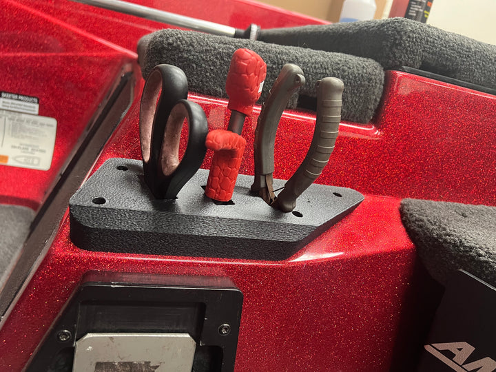 Many 角ストッカー NPDRANG0015 2023-2025 Ranger® Z521 / 520 R FRONT DECK CENTER