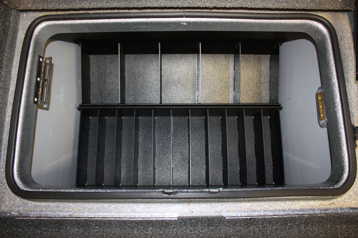 NPDTR0002 2012 TRITON 20XS FRONT CENTER COMPARTMENT